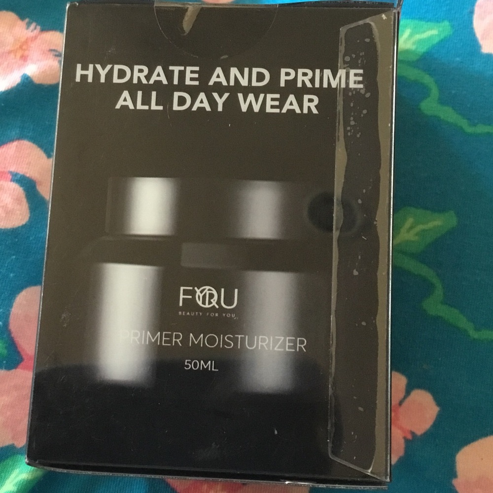Black Primer Moisturizer